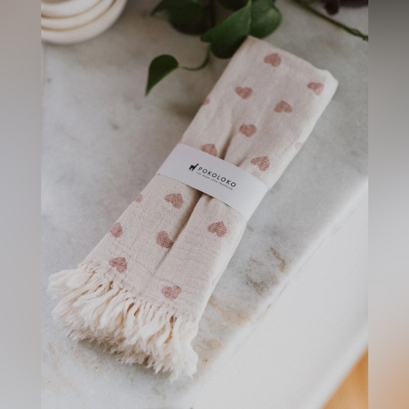 Pokoloko Have a Heart Hand Towel Fair Trade - 100% Turkish cotton - Picture 3 of 6